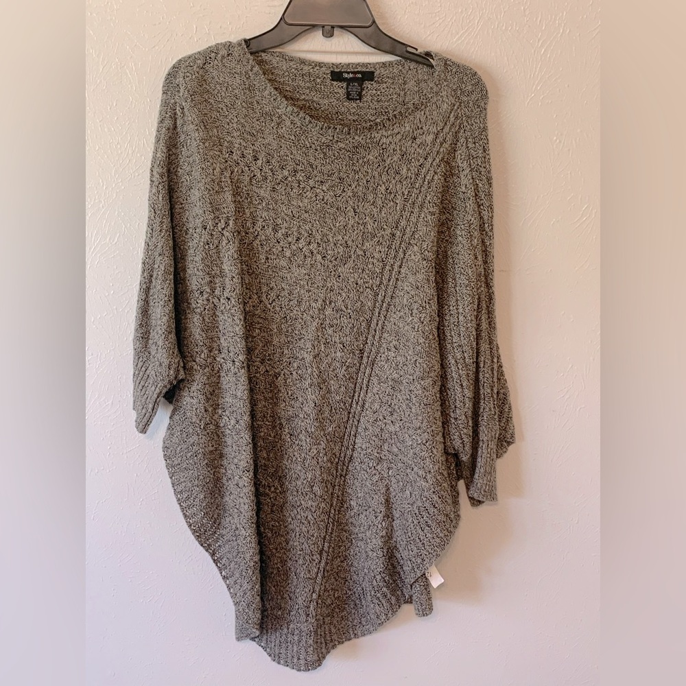 Style and Co sweater. L/XL. Great condition. Never worn.